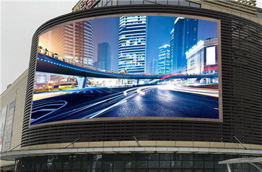 某時(shí)代廣場P5戶外弧形LED顯示屏